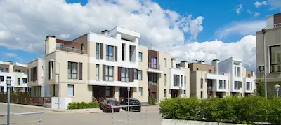 uborka-kottedzha-v-posyolke-zagorodnyj-kvartal-kliningovoj-kompaniej